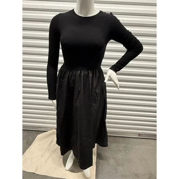 Commense Must-Have Black Maxi Dress: Elegant, Comfortable & Chic size M - Picture 4 of 8
